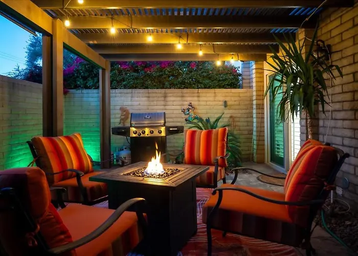 Wild Wild West Foosball Fire Pit & Shared Pool Holiday home Scottsdale